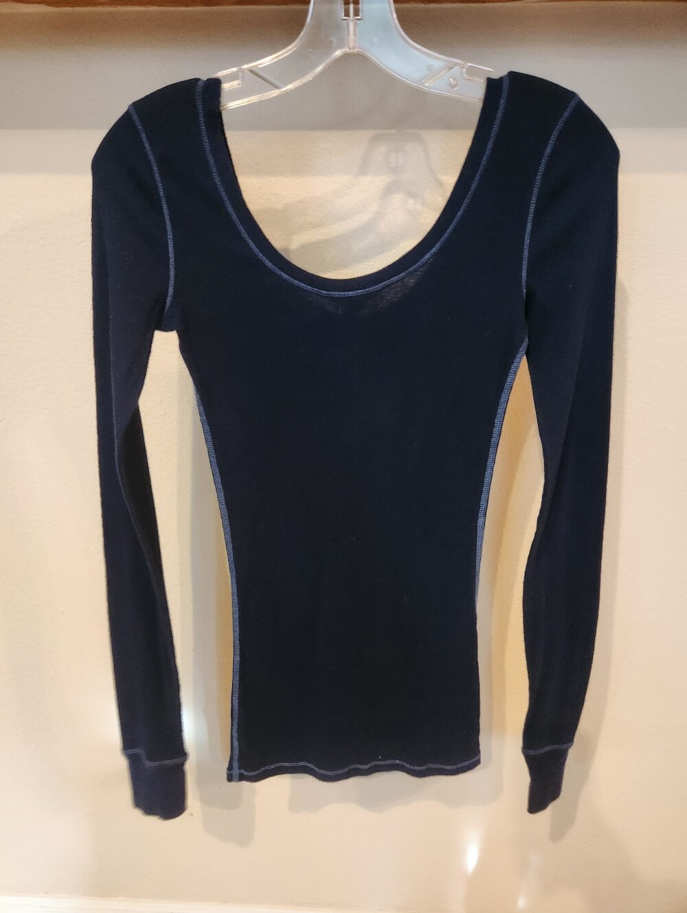 Hollister Navy Scoop Neck Long Sleeve Soft Top with Contrast Stitching - Picture 2 of 6